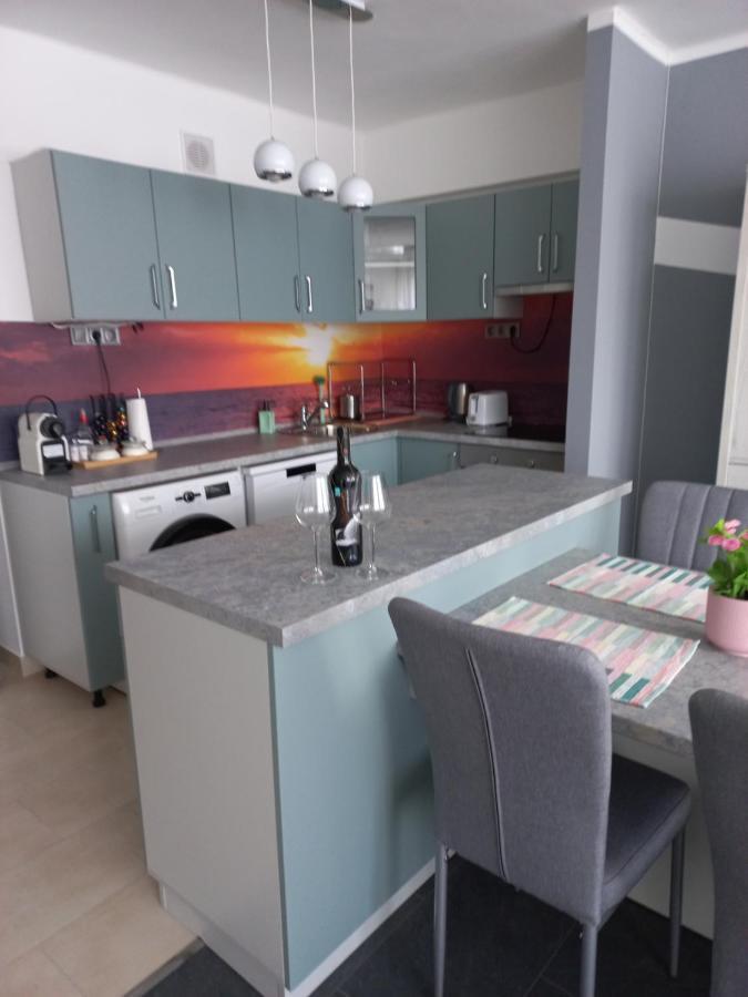 Krisztina Apartman Salgotarjan Exterior foto