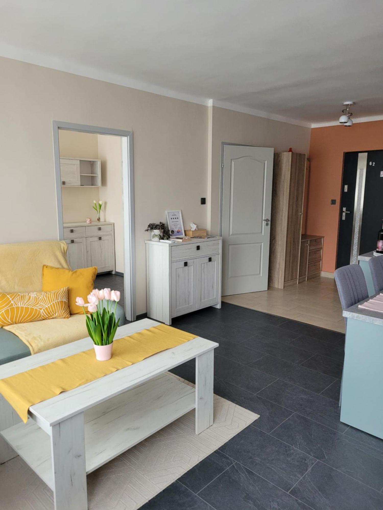 Krisztina Apartman Salgotarjan Exterior foto